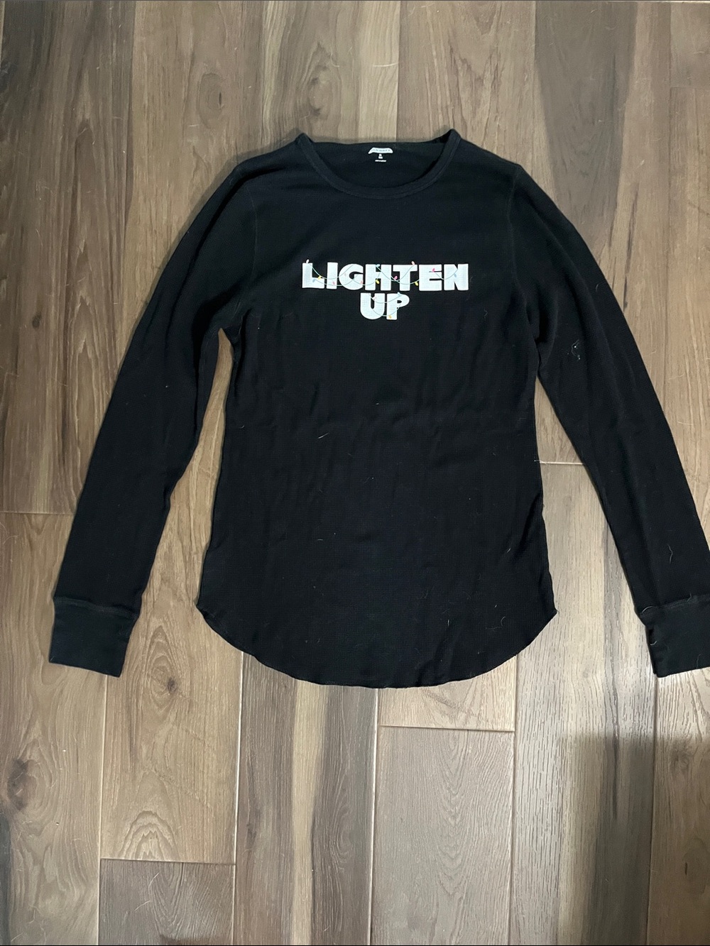 Old Navy Black Long-Sleeve Graphic Tee with 'LIGHTEN UP' Print